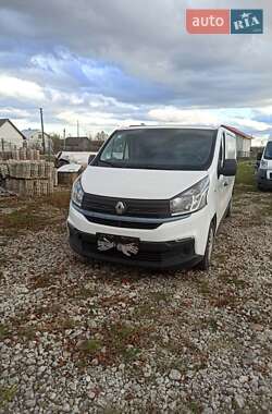 Вантажний фургон Renault Trafic 2016 в Брошневі-Облозі