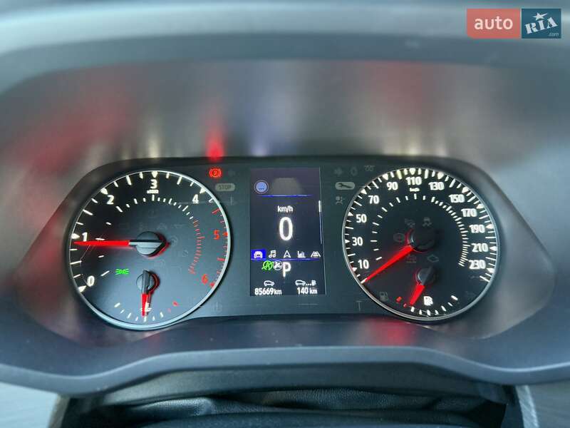 Минивэн Renault Trafic 2022 в Киеве фото 100 Минивэн Renault Trafic 2022 в Киеве