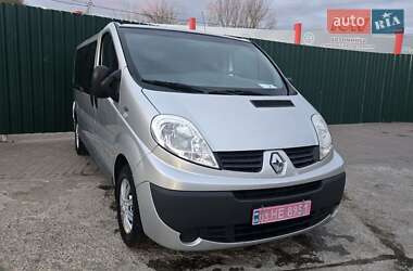 Минивэн Renault Trafic 2012 в 