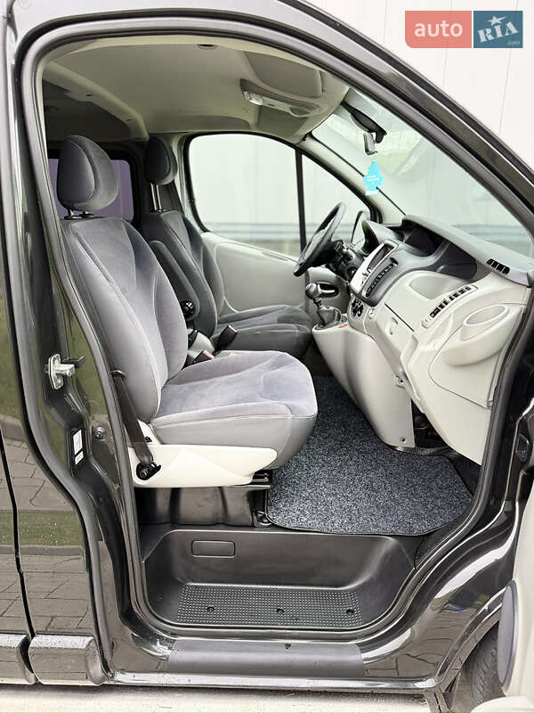 Мінівен Renault Trafic 2013 в Рівному