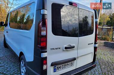 Минивэн Renault Trafic 2021 в 