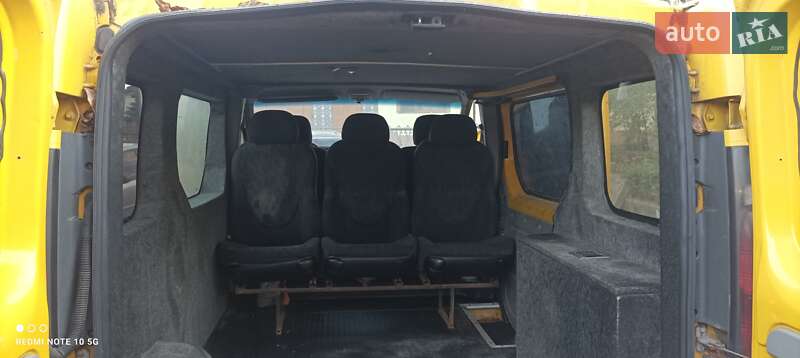 Мінівен Renault Trafic 2004 в Бродах