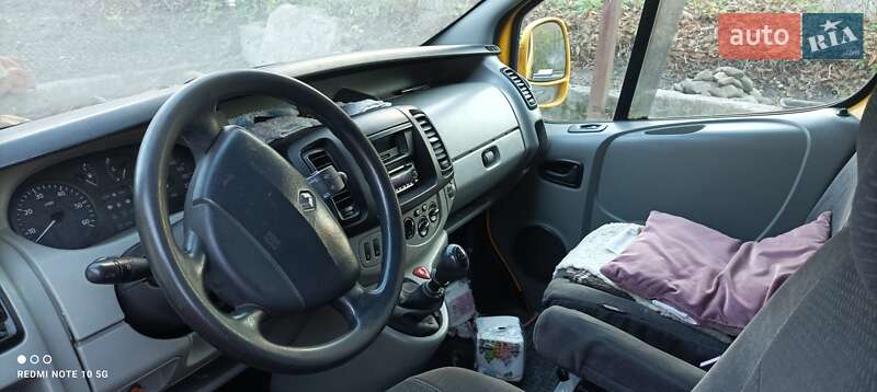 Мінівен Renault Trafic 2004 в Бродах