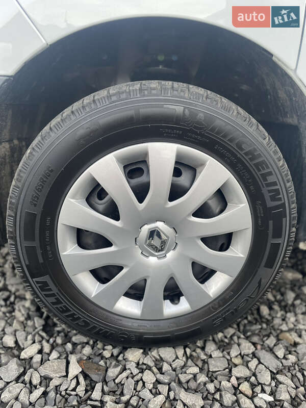 Вантажний фургон Renault Trafic 2020 в Луцьку