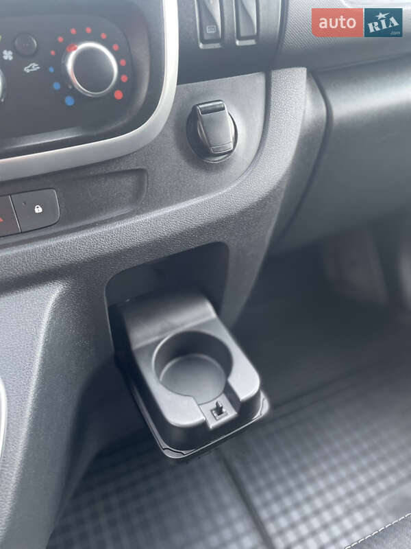 Вантажний фургон Renault Trafic 2020 в Луцьку