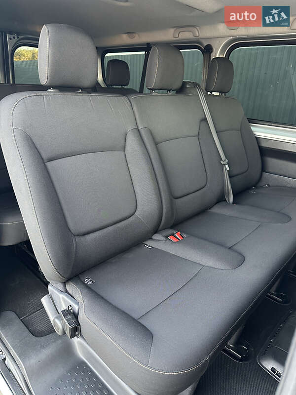 Минивэн Renault Trafic 2017 в Ужгороде фото 25 Минивэн Renault Trafic 2017 в Ужгороде