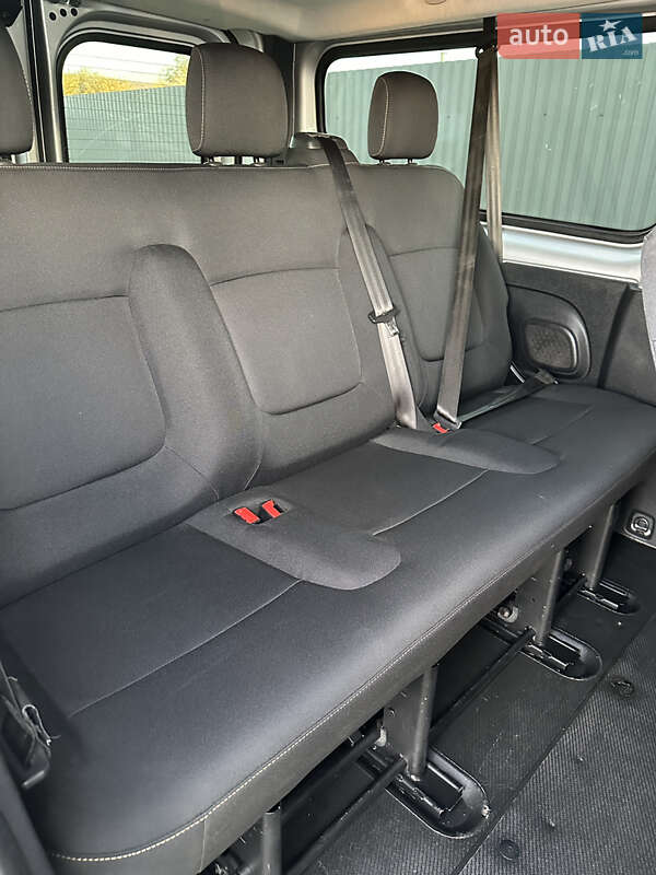 Минивэн Renault Trafic 2017 в Ужгороде фото 28 Минивэн Renault Trafic 2017 в Ужгороде