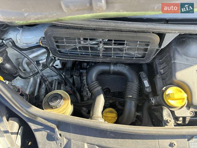 Минивэн Renault Trafic 2010 в Белой Церкви