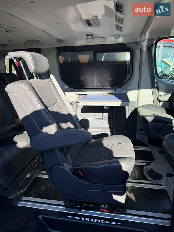 Мінівен Renault Trafic 2014 в Стрию