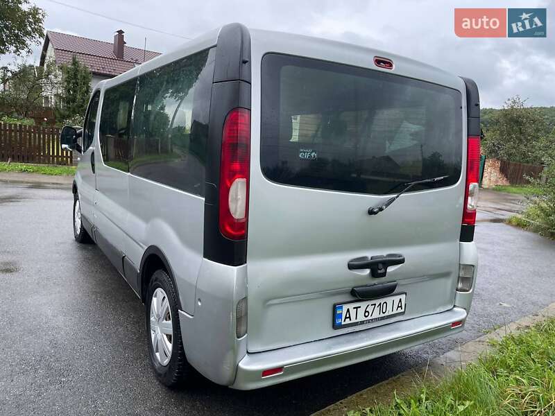Минивэн Renault Trafic 2011 в Калуше
