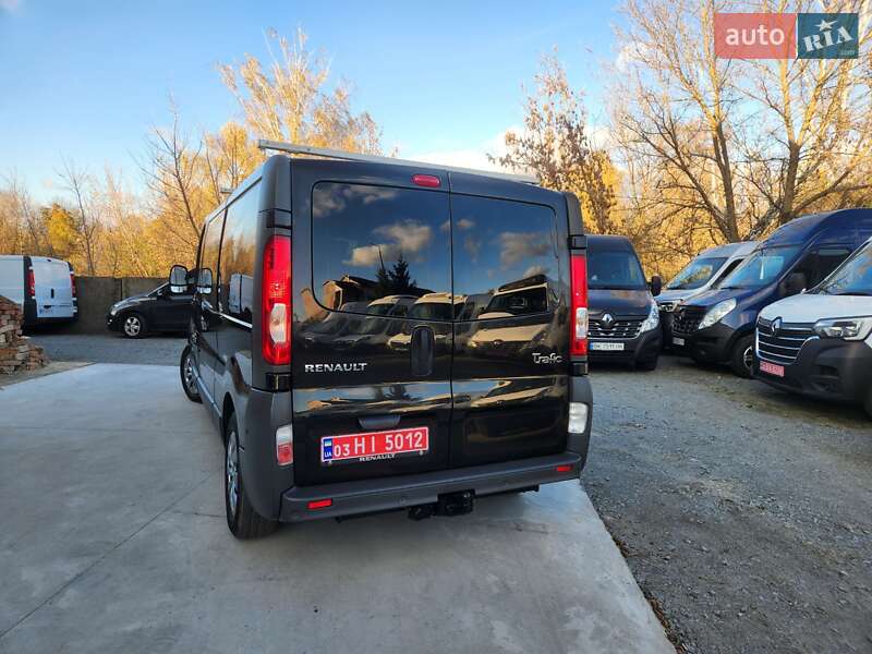 Минивэн Renault Trafic 2014 в Дубно
