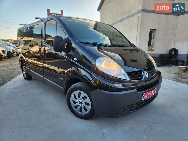 Минивэн Renault Trafic 2014 в Дубно