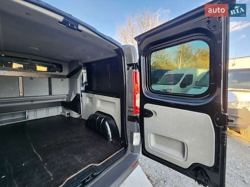 Минивэн Renault Trafic 2014 в Дубно