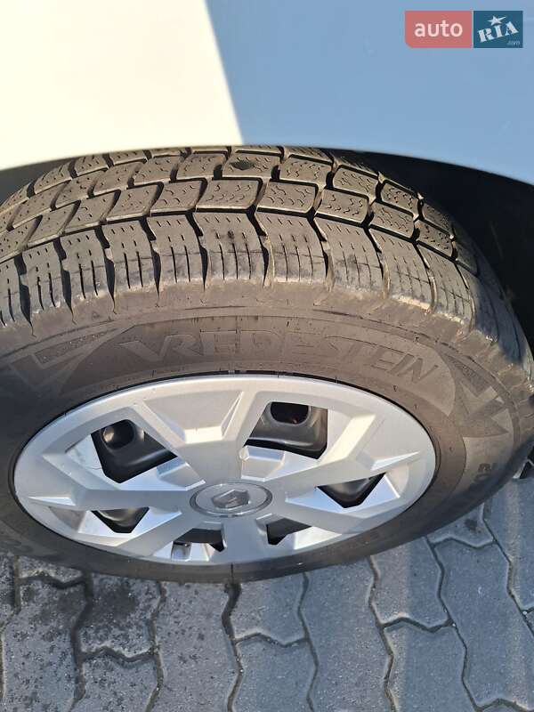 Грузовой фургон Renault Trafic 2023 в Черновцах