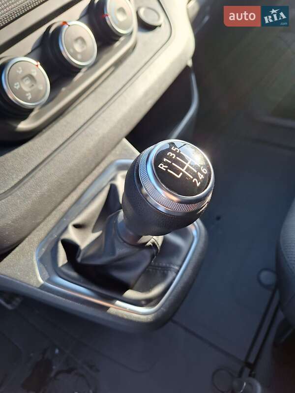 Грузовой фургон Renault Trafic 2023 в Черновцах