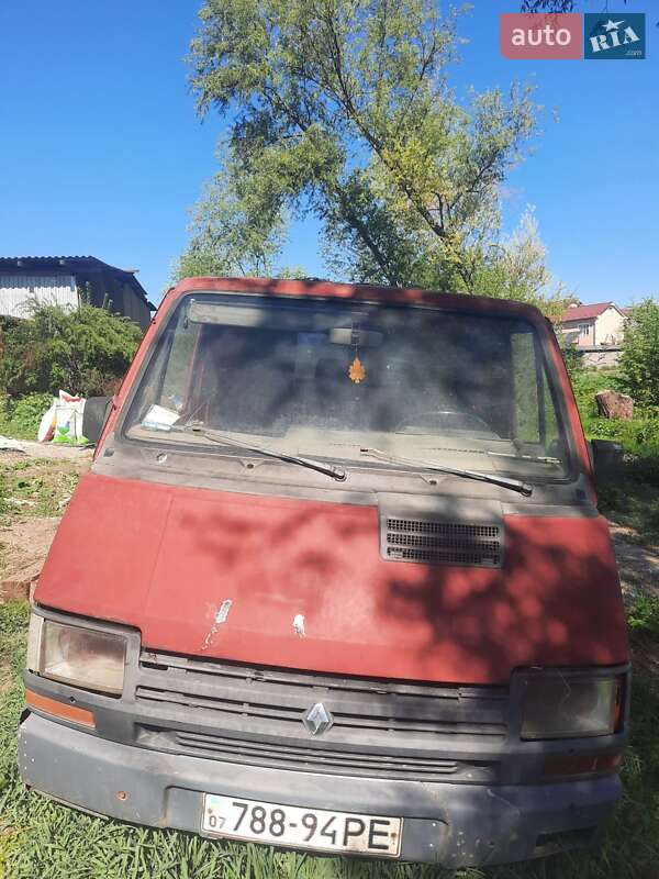 Грузовой фургон Renault Trafic 1994 в Кицмани фото 7 Грузовой фургон Renault Trafic 1994 в Кицмани