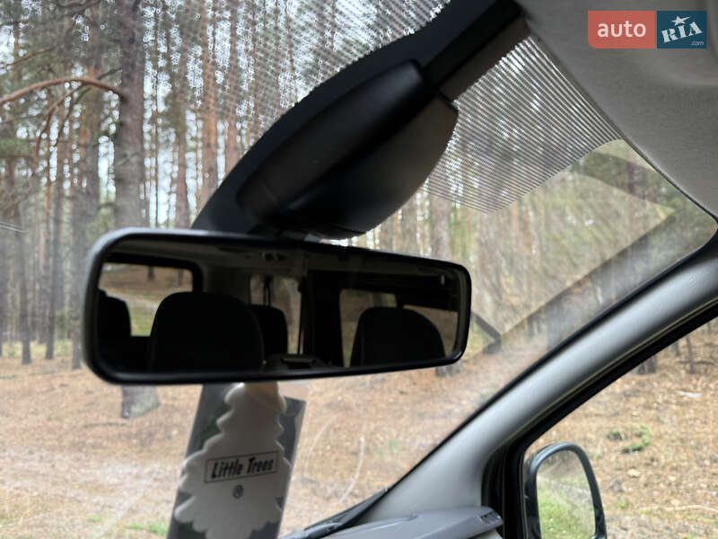 Мінівен Renault Trafic 2013 в Києві