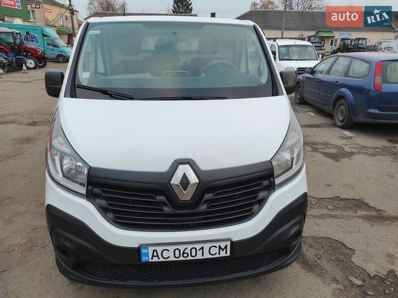 Грузовой фургон Renault Trafic 2016 в Луцке