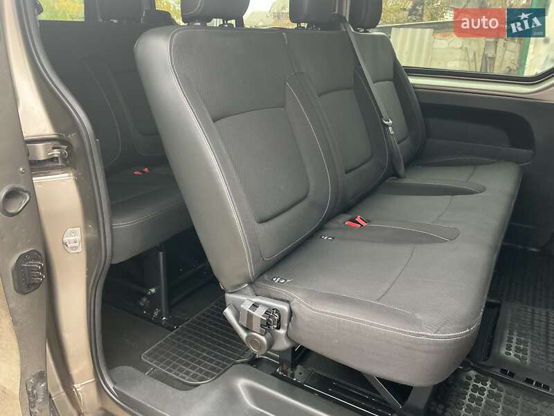 Минивэн Renault Trafic 2015 в Киеве