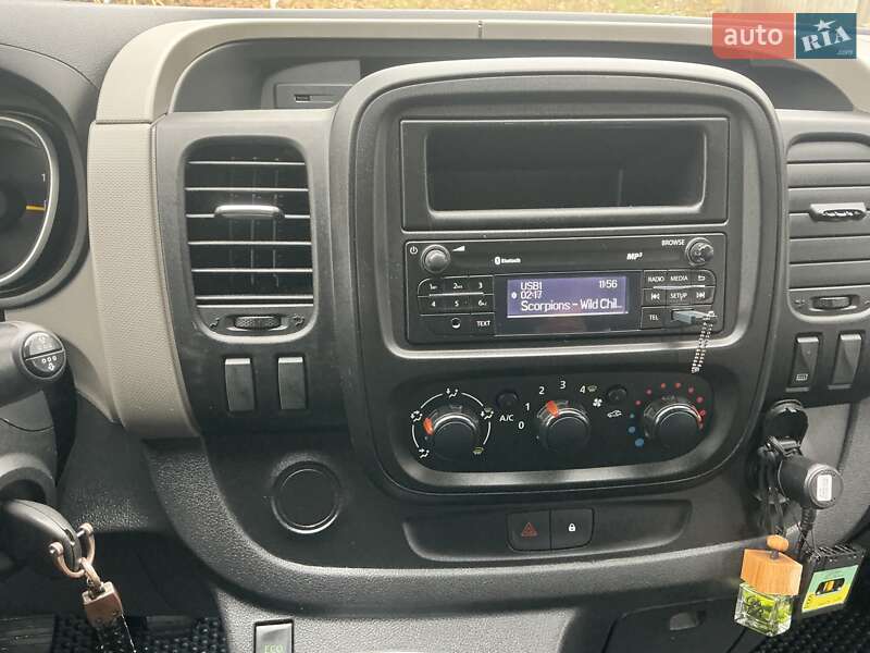 Минивэн Renault Trafic 2015 в Киеве