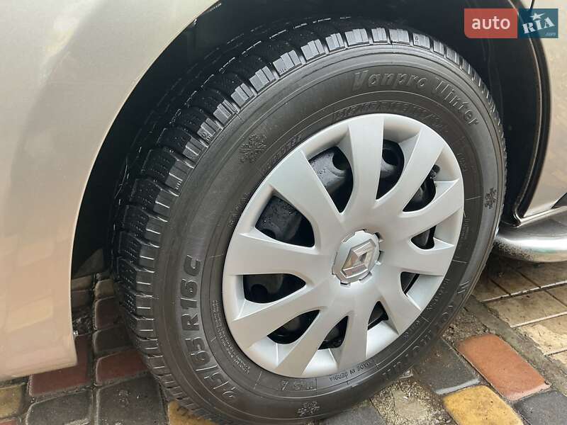 Минивэн Renault Trafic 2015 в Киеве