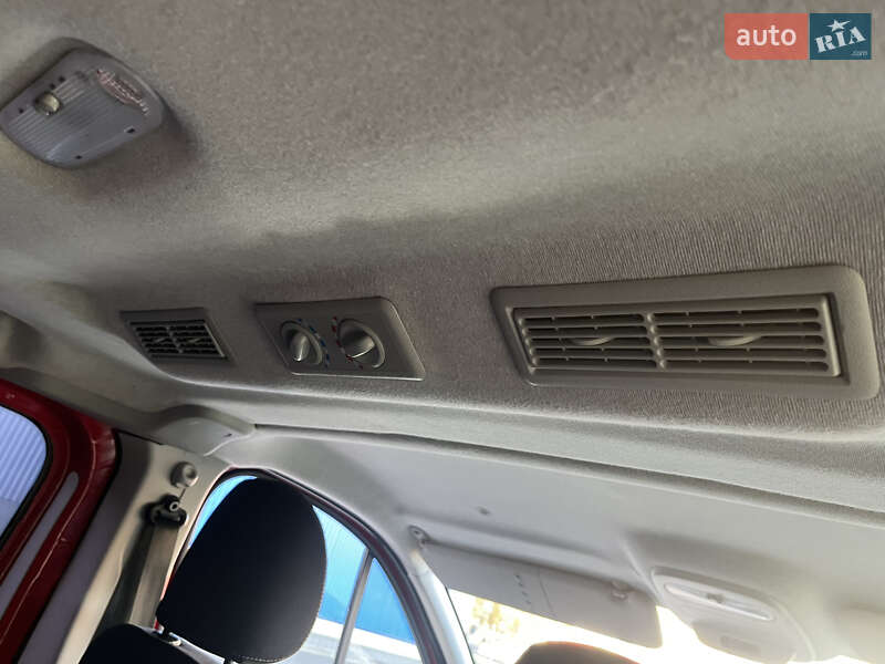 Грузопассажирский фургон Renault Trafic 2016 в Ковеле фото 25 Грузопассажирский фургон Renault Trafic 2016 в Ковеле