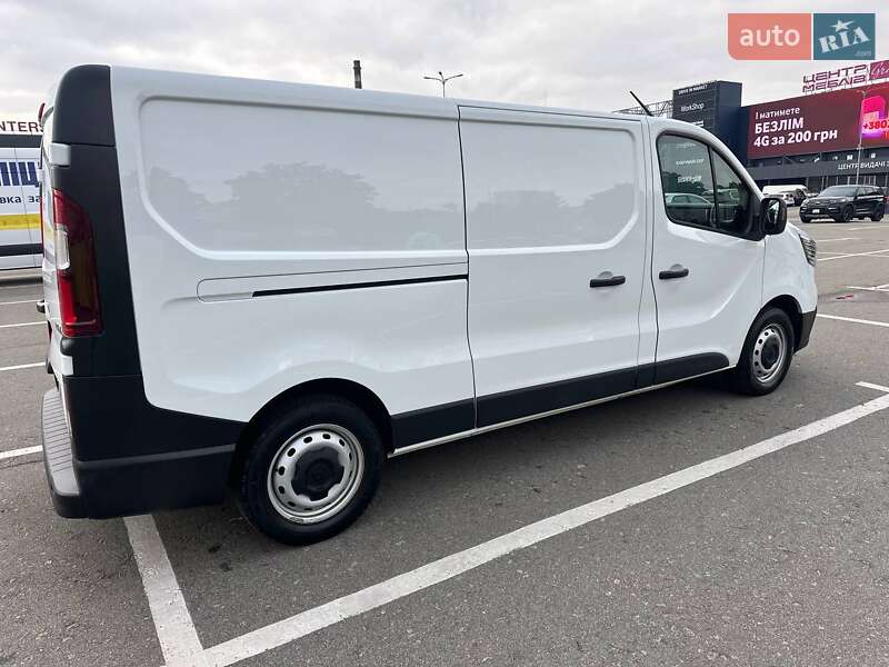 Грузовой фургон Renault Trafic 2022 в Киеве