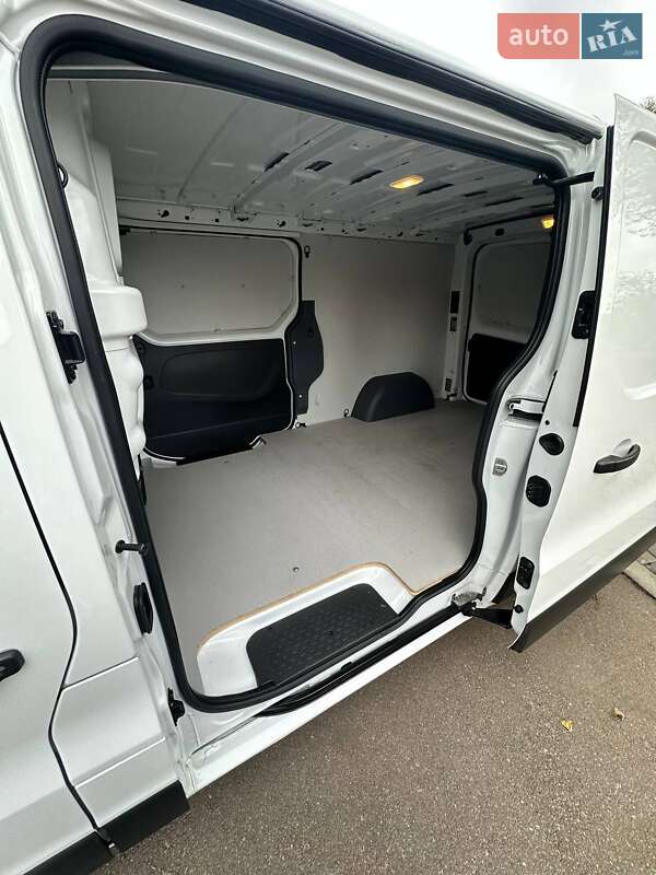 Грузовой фургон Renault Trafic 2022 в Киеве