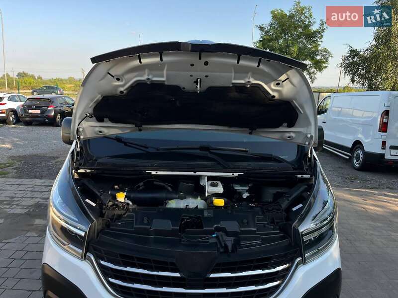 Вантажний фургон Renault Trafic 2020 в Дубні