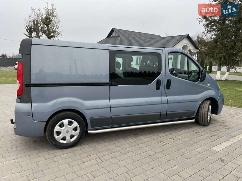 Минивэн Renault Trafic 2012 в Дубно