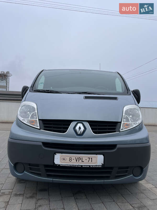 Минивэн Renault Trafic 2012 в Дубно