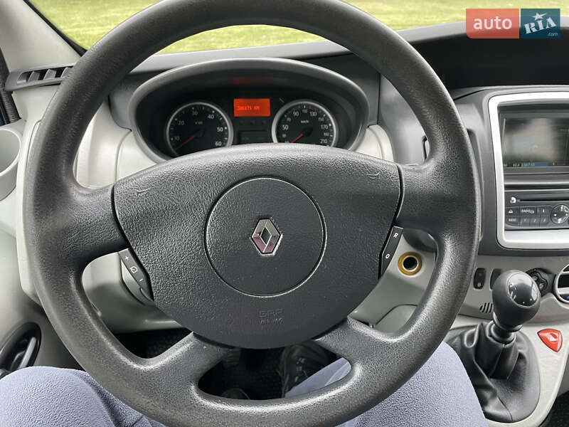 Минивэн Renault Trafic 2012 в Дубно