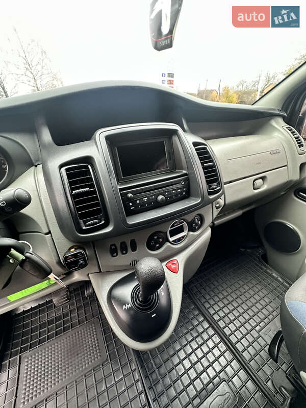 Минивэн Renault Trafic 2012 в Миргороде фото 23 Минивэн Renault Trafic 2012 в Миргороде