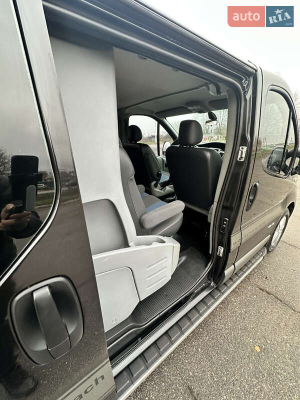 Минивэн Renault Trafic 2012 в Миргороде фото 39 Минивэн Renault Trafic 2012 в Миргороде