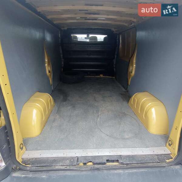 Грузовой фургон Renault Trafic 2005 в Виннице