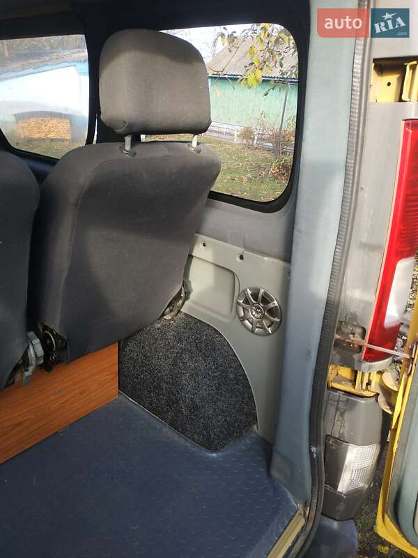 Минивэн Renault Trafic 2007 в Борзне фото 5 Минивэн Renault Trafic 2007 в Борзне