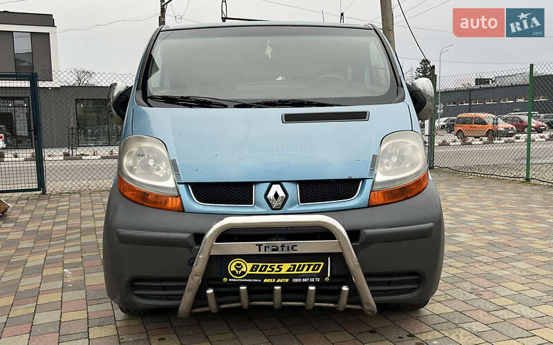 Минивэн Renault Trafic 2003 в Стрые