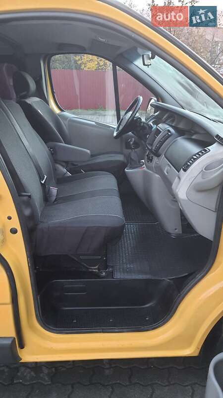 Минивэн Renault Trafic 2007 в Львове фото 13 Минивэн Renault Trafic 2007 в Львове