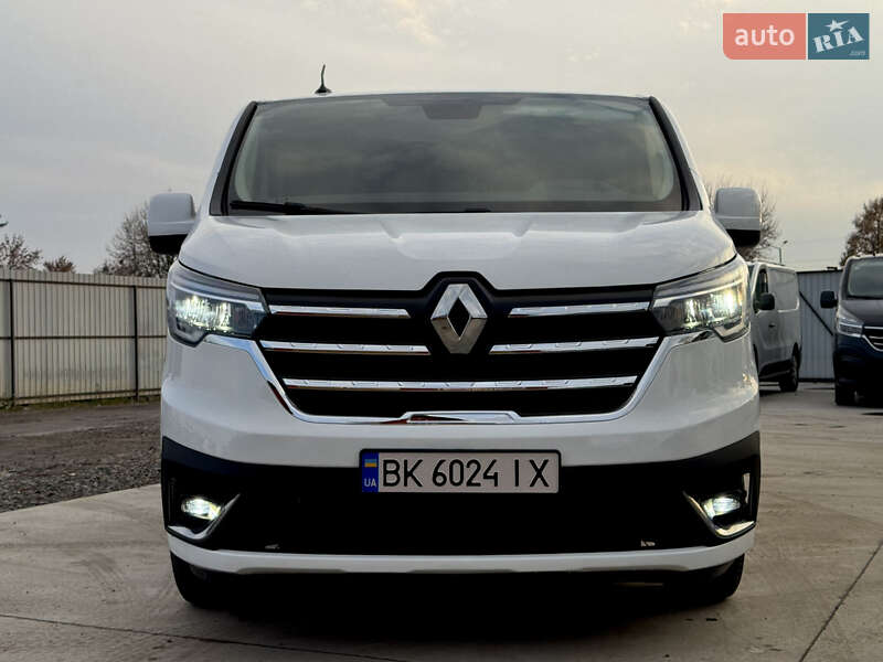 Минивэн Renault Trafic 2021 в Дубно