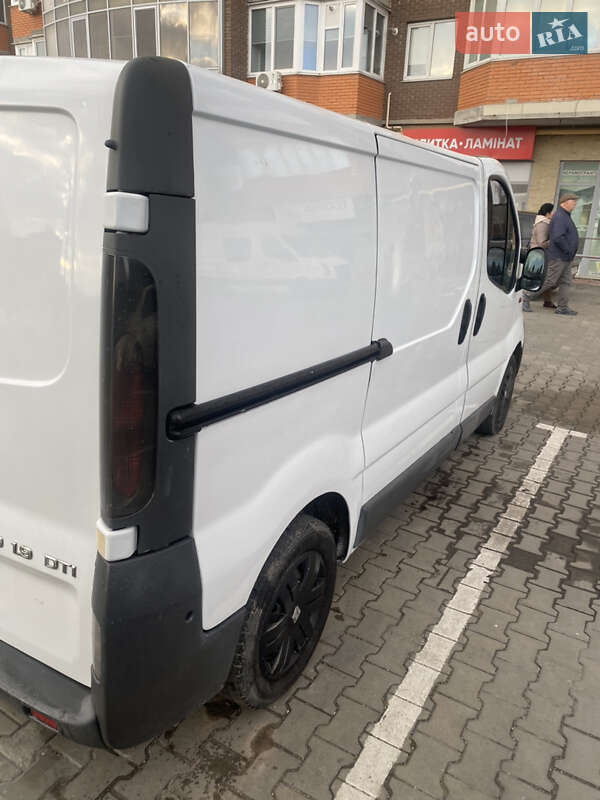 Грузовой фургон Renault Trafic 2002 в Тернополе фото 5 Грузовой фургон Renault Trafic 2002 в Тернополе