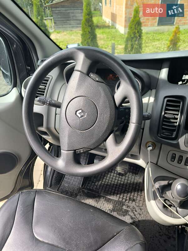 Минивэн Renault Trafic 2011 в Черновцах фото 12 Минивэн Renault Trafic 2011 в Черновцах