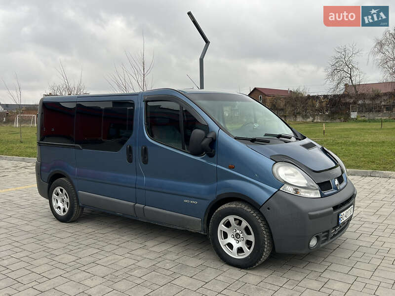 Мінівен Renault Trafic 2005 в Здолбуніві