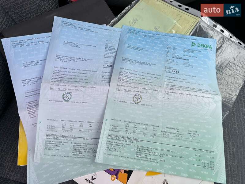 Мінівен Renault Trafic 2005 в Здолбуніві