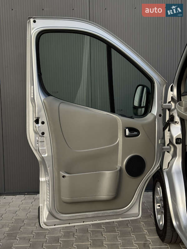 Минивэн Renault Trafic 2014 в Луцке