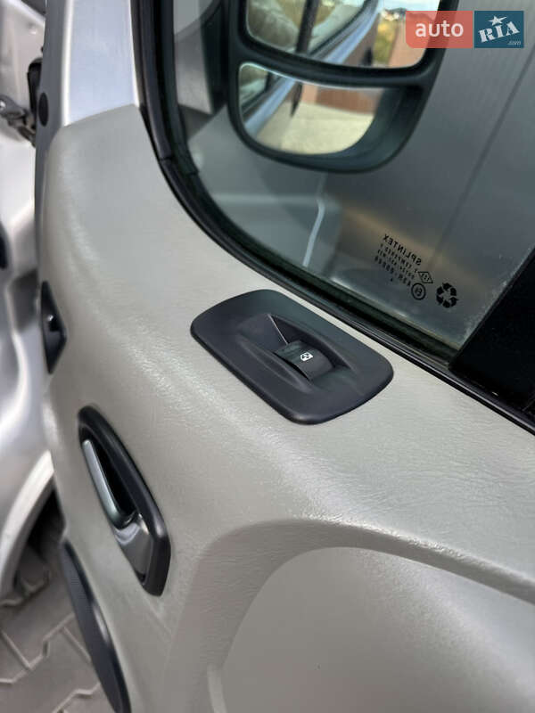 Минивэн Renault Trafic 2014 в Луцке