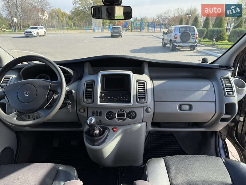 Минивэн Renault Trafic 2011 в Измаиле фото 34 Минивэн Renault Trafic 2011 в Измаиле
