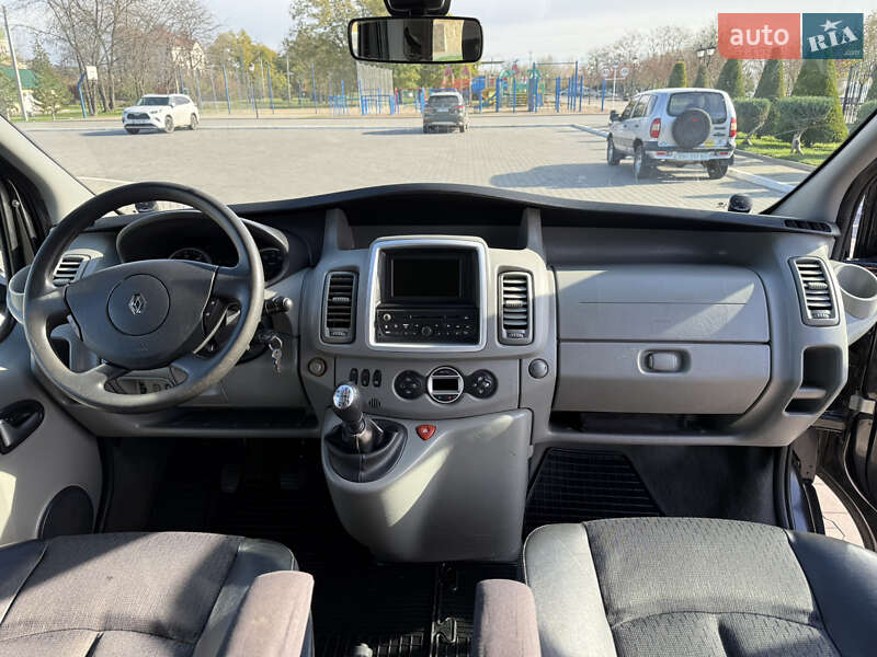 Минивэн Renault Trafic 2011 в Измаиле фото 45 Минивэн Renault Trafic 2011 в Измаиле