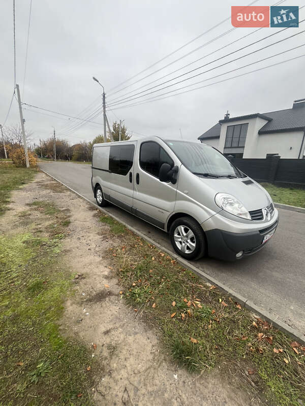 Грузопассажирский фургон Renault Trafic 2013 в Черкассах