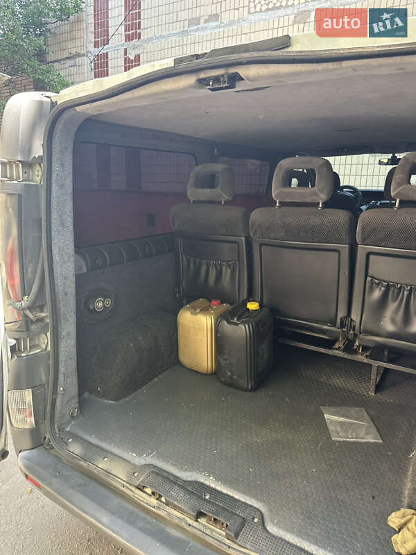 Мінівен Renault Trafic 2002 в Торчині