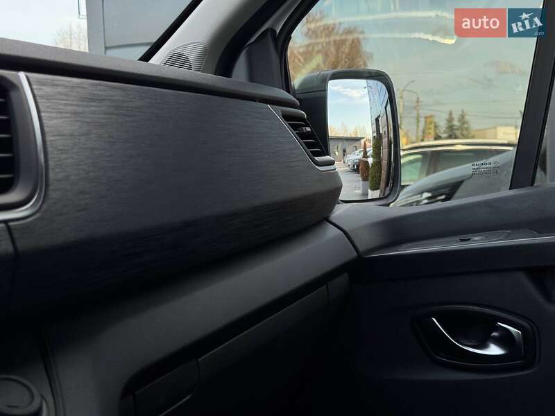 Минивэн Renault Trafic 2022 в Ровно фото 52 Минивэн Renault Trafic 2022 в Ровно